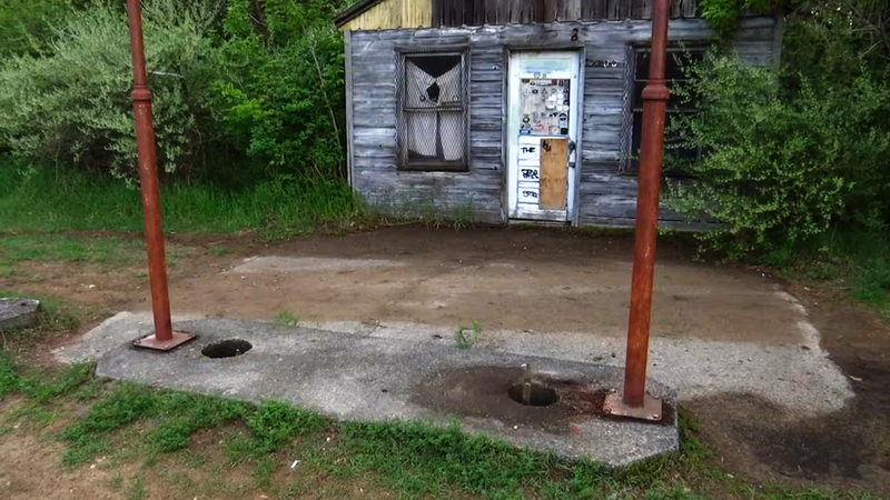 Old Time Gas Station (Pollys Place, Pure Oil) - Pump Stolen Aug 2025 (newer photo)